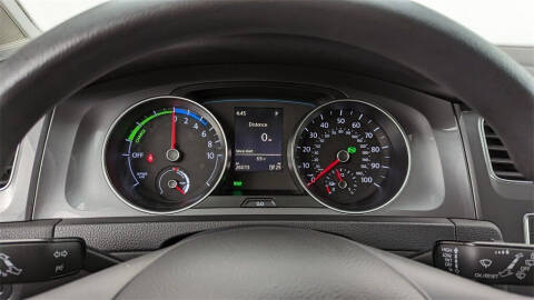 2016 Volkswagen e-Golf SE