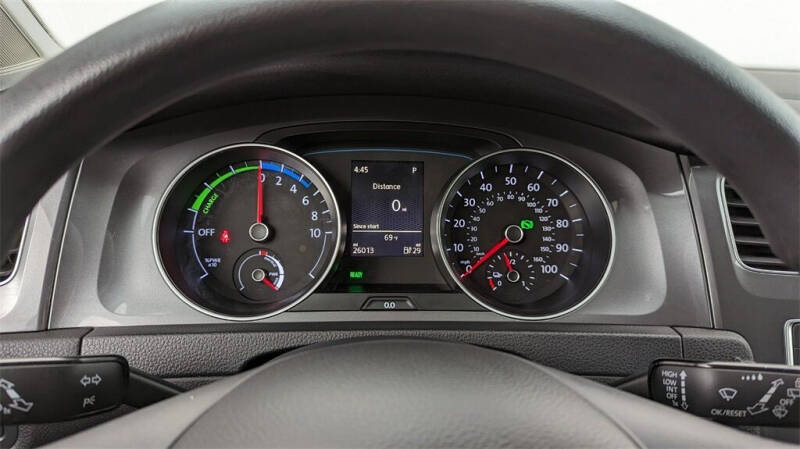 2016 Volkswagen e-Golf SE