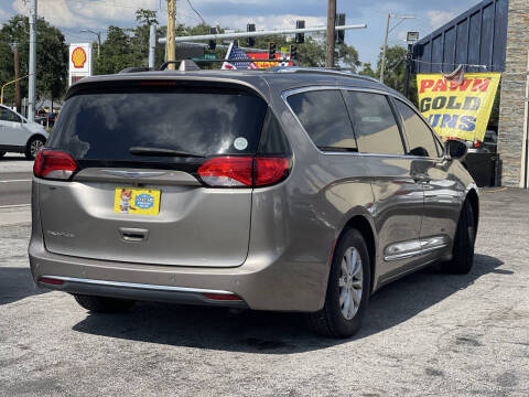 2018 Chrysler Pacifica Touring L