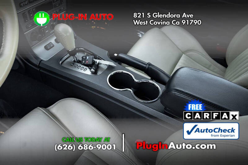 2005 Ford Thunderbird Deluxe