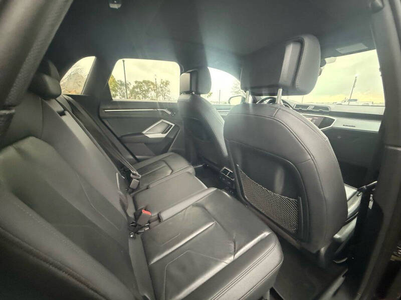 2021 Audi Q3 quattro S line Premium 45 TFSI