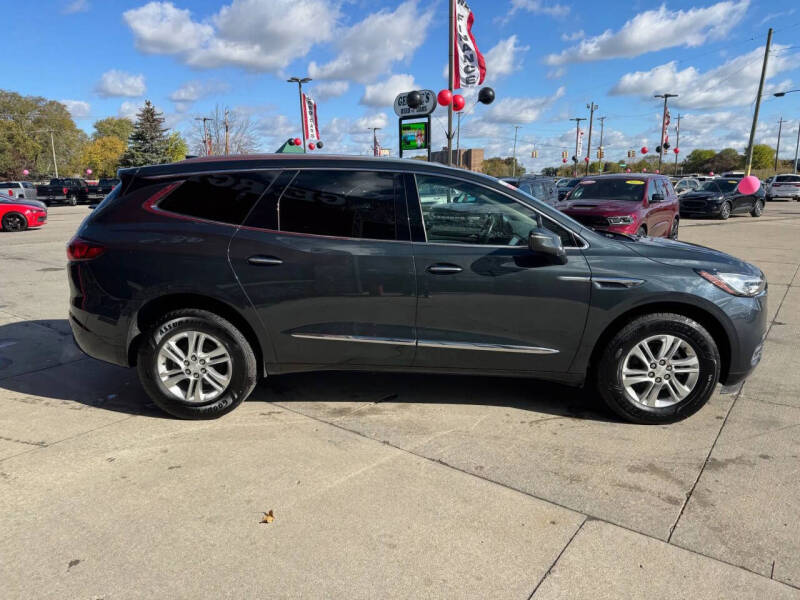 2020 Buick Enclave Essence