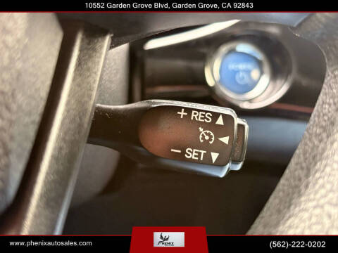 2016 Toyota Prius Two