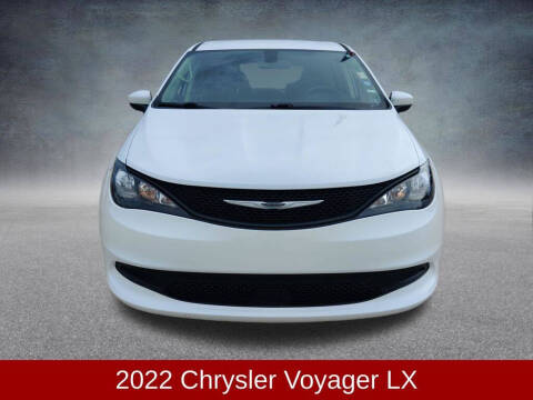 2022 Chrysler Voyager LX