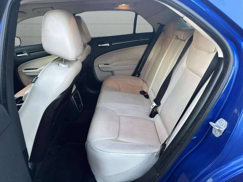 2018 Chrysler 300 Limited