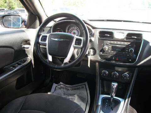 2013 Chrysler 200 Touring