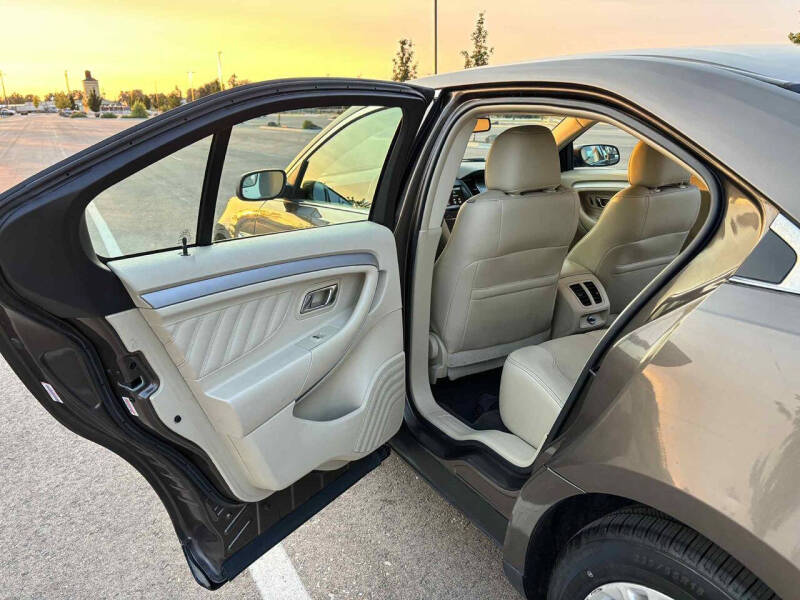 2015 Ford Taurus SEL