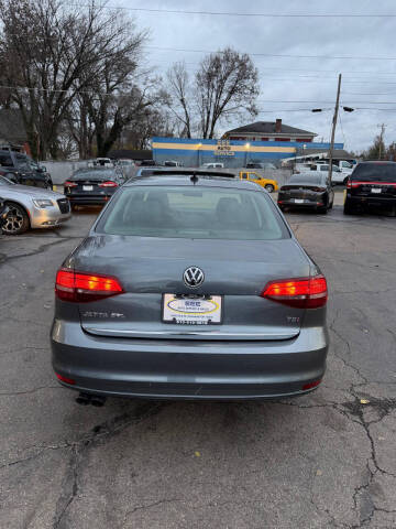 2017 Volkswagen Jetta 1.8T SEL