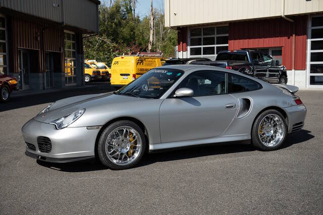 2003 Porsche 911 GT2