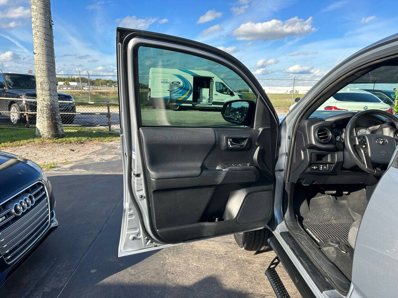 2019 TOYOTA Tacoma Pickup - $26,900