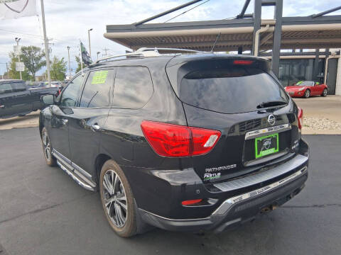 2018 Nissan Pathfinder Platinum