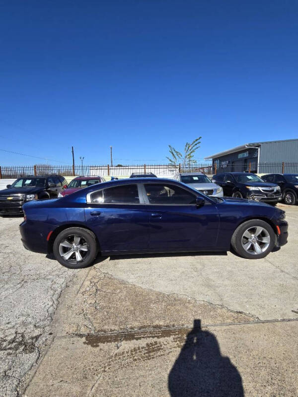 2016 Dodge Charger SXT