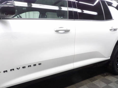 2025 Chevrolet Traverse RS