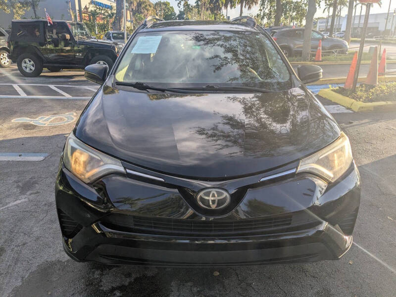 2018 Toyota RAV4 LE
