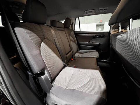 2021 Toyota Highlander L