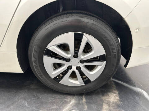 2018 Toyota Prius Three