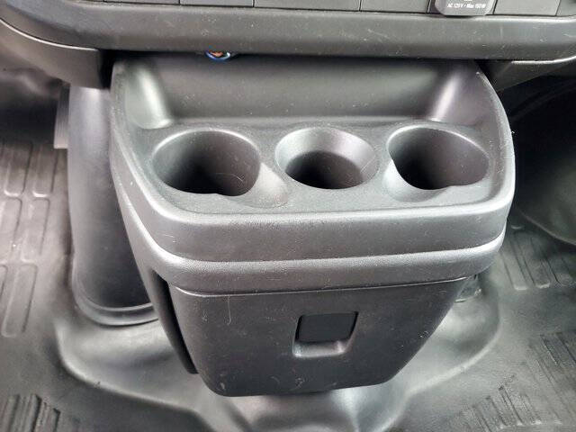 2023 GMC Savana 2500