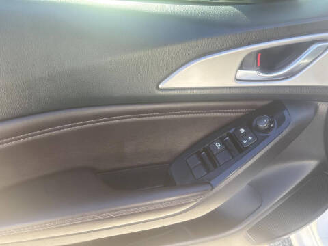 2017 Mazda MAZDA3 Touring 2.5