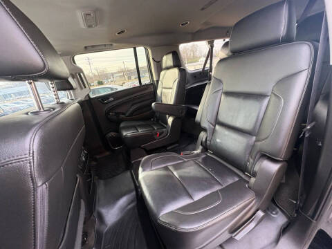 2017 Chevrolet Suburban LT