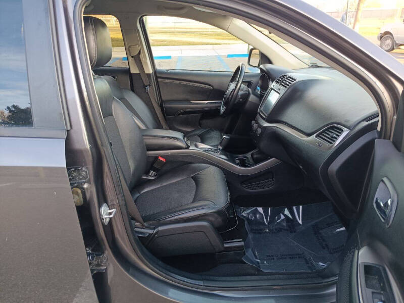 2018 Dodge Journey Crossroad