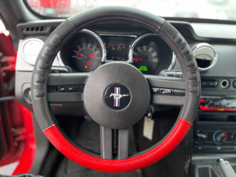 2007 Ford Mustang V6 Deluxe