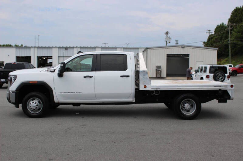 2025 GMC Sierra 3500HD CC Pro
