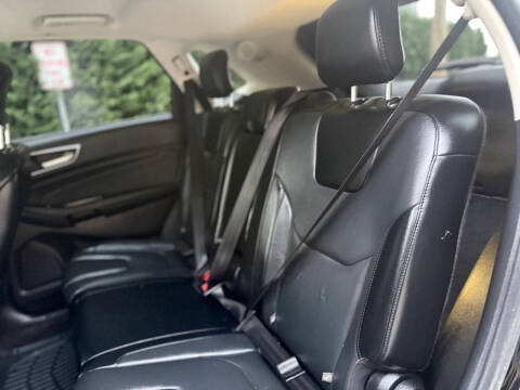 2017 Ford Edge Titanium