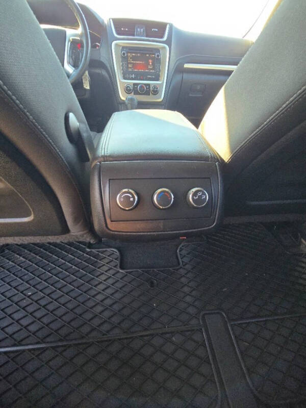 2015 GMC Acadia SLE-1