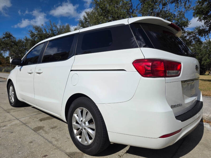 2017 Kia Sedona L