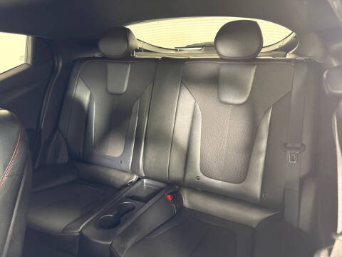 2019 Hyundai Veloster