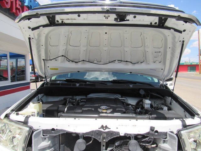 2013 Toyota Sequoia SR5