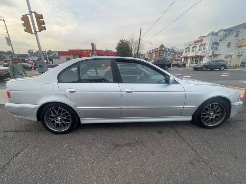 2003 BMW 5 Series 530i