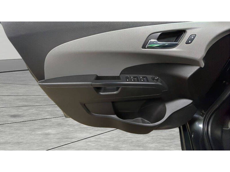 2017 Chevrolet Sonic LT Auto