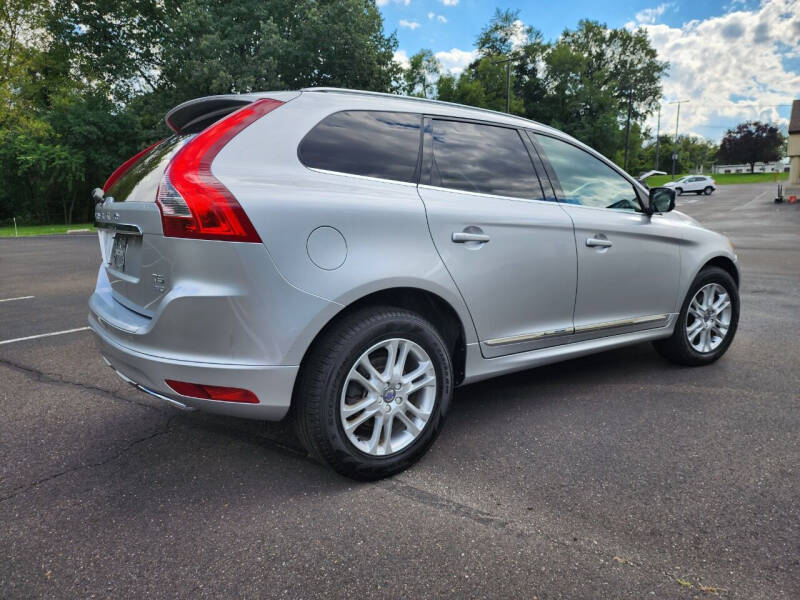 2016 Volvo XC60 T5 Premier