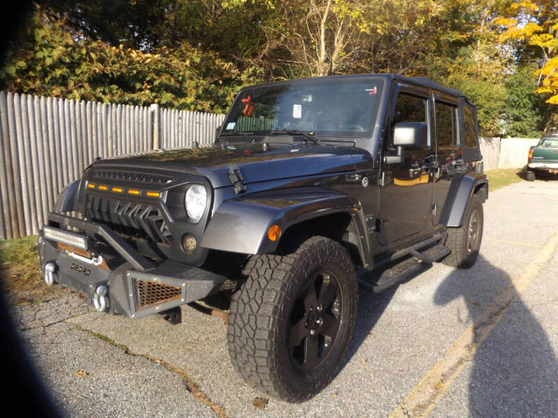 2016 Jeep Wrangler Unlimited Sahara's photo
