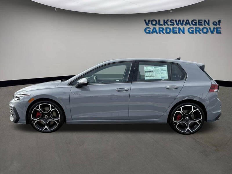 2025 Volkswagen Golf GTI Autobahn