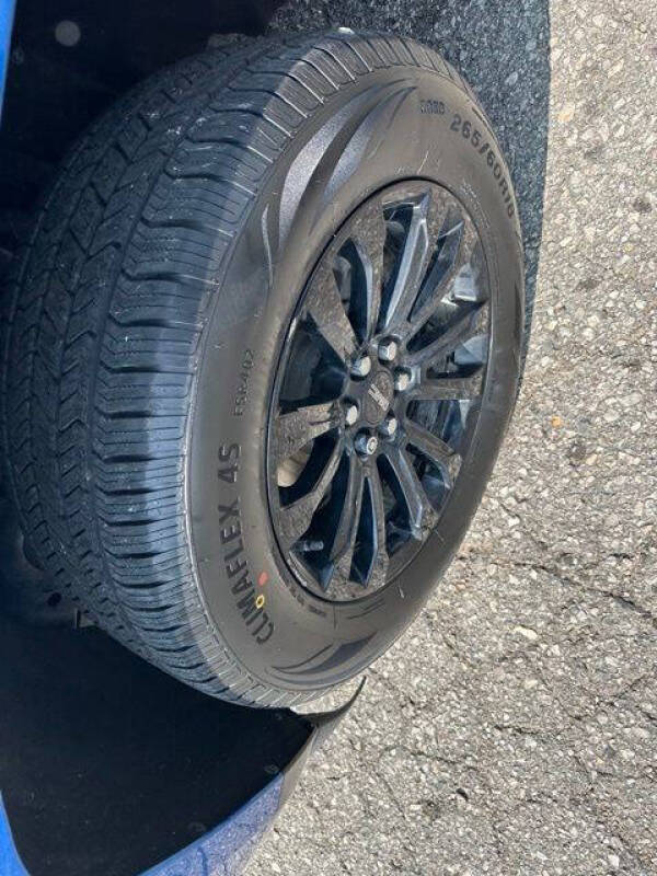 2022 GMC Canyon Elevation Standard
