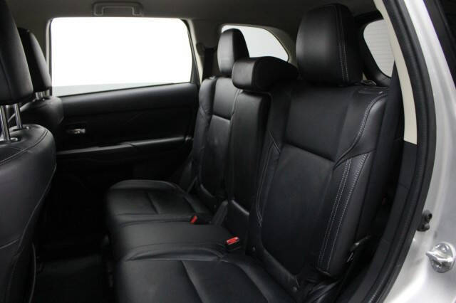 2020 Mitsubishi Outlander SE