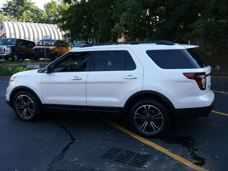 2013 Ford Explorer for sale at Drive Deleon in Yonkers NY