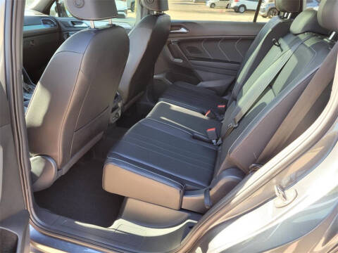 2024 Volkswagen Tiguan SE R-Line Black