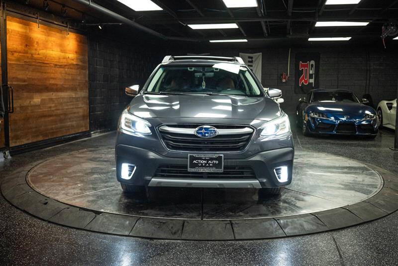 2022 Subaru Outback Touring XT