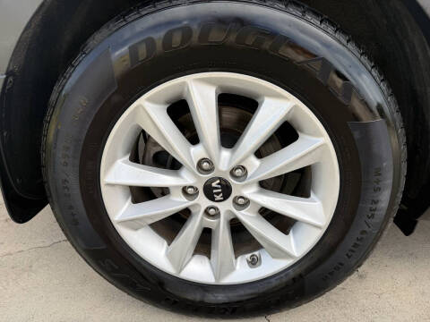 2019 Kia Sorento L