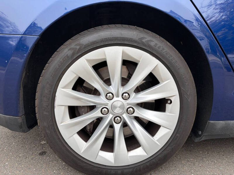 2016 Tesla Model S 70