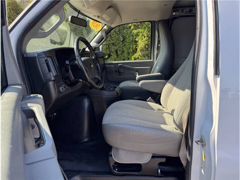 2020 Chevrolet Express 2500