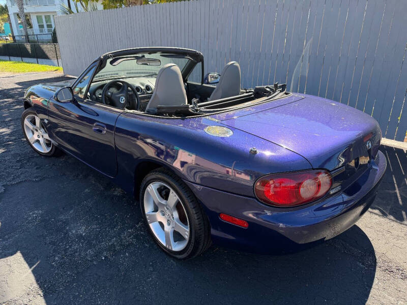 2003 Mazda MX-5 Miata LS