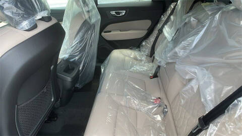 2026 Volvo XC60 B5 Core