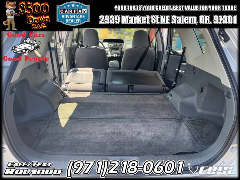 2012 Toyota Prius v Five