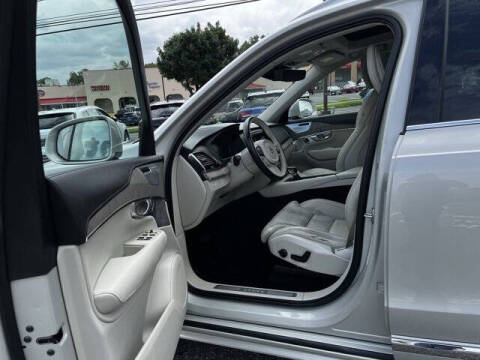 2022 Volvo XC90 T6 Inscription 7-Passenger