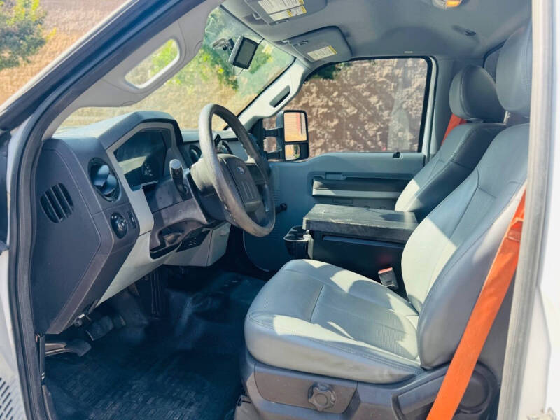 2013 Ford F-350 Super Duty XL