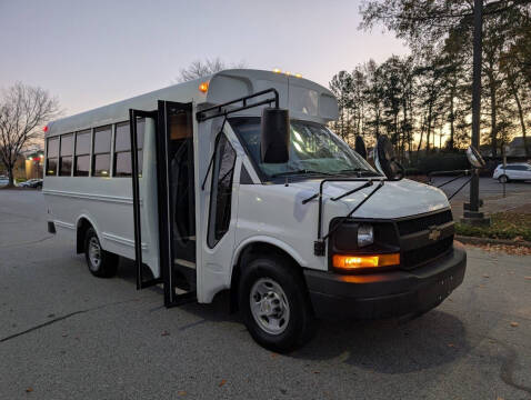 2003 Chevrolet Express for sale at United Luxury Motors in Stone Mountain GA